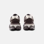 Buty damskie New Balance 9060 czekoladowe - obrazek 6
